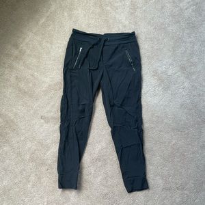 Athleta Trekkie north jogger pants